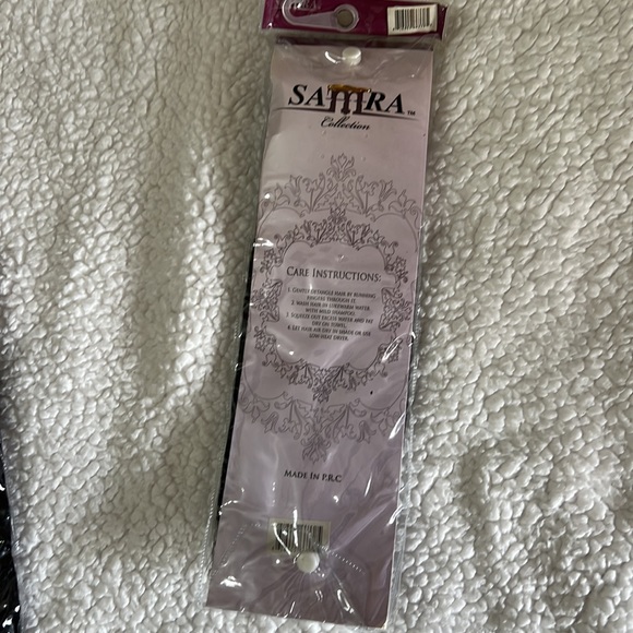 Samra Ultra Glam Yaky Color 1B Length 8” - Picture 2 of 2